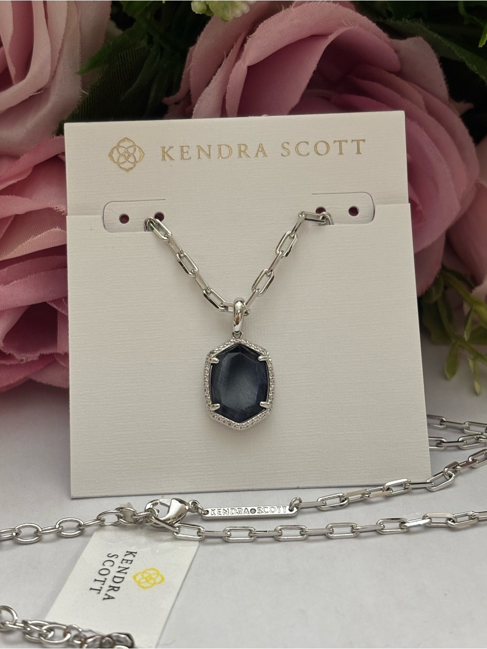 NWT Kendra Scott Daphne Pave Frame Short Pendant Necklace in Silver Navy Tigers
